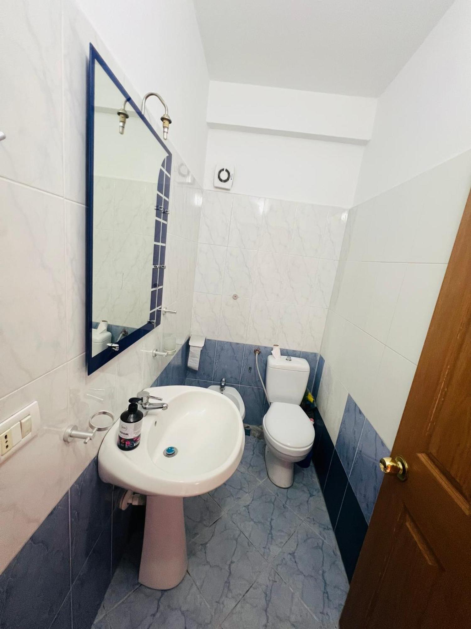 Lovely 3-Bedroom Rental Unit In Durrës Kültér fotó