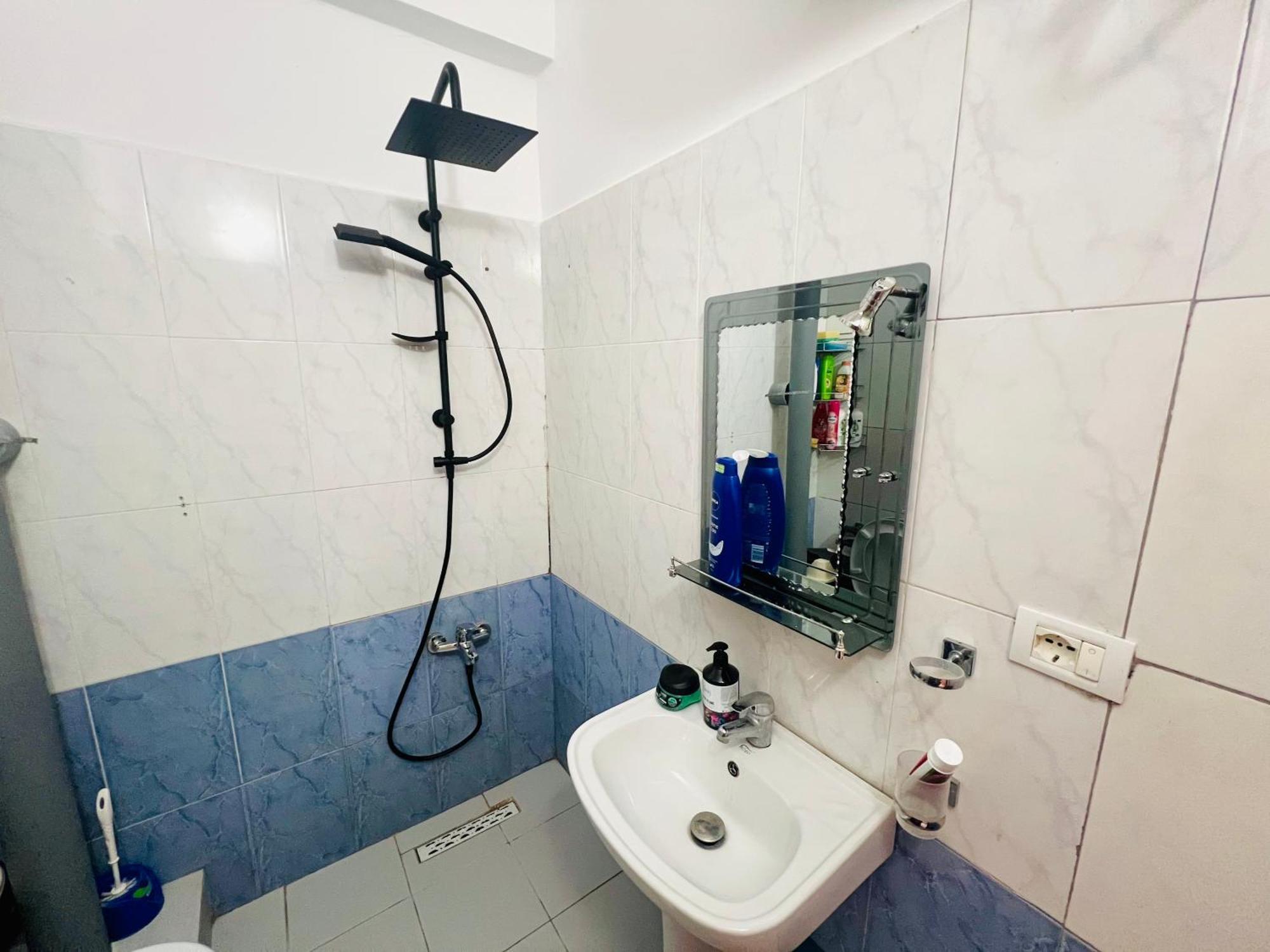 Lovely 3-Bedroom Rental Unit In Durrës Kültér fotó
