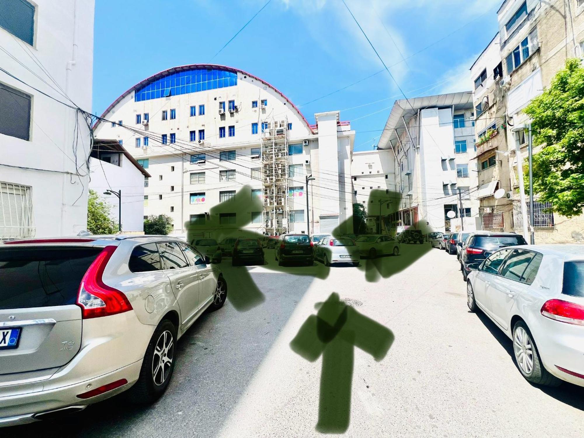 Lovely 3-Bedroom Rental Unit In Durrës Kültér fotó