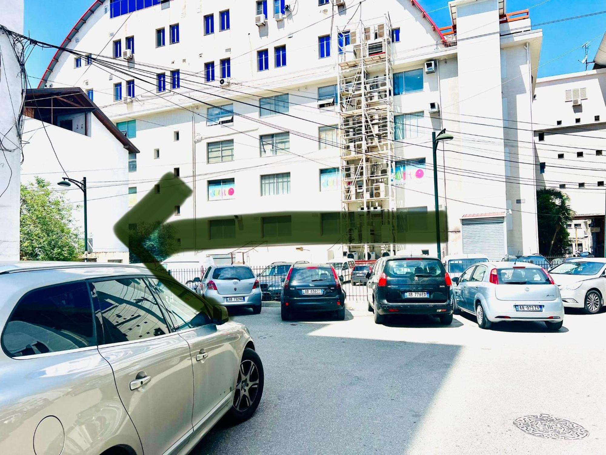 Lovely 3-Bedroom Rental Unit In Durrës Kültér fotó